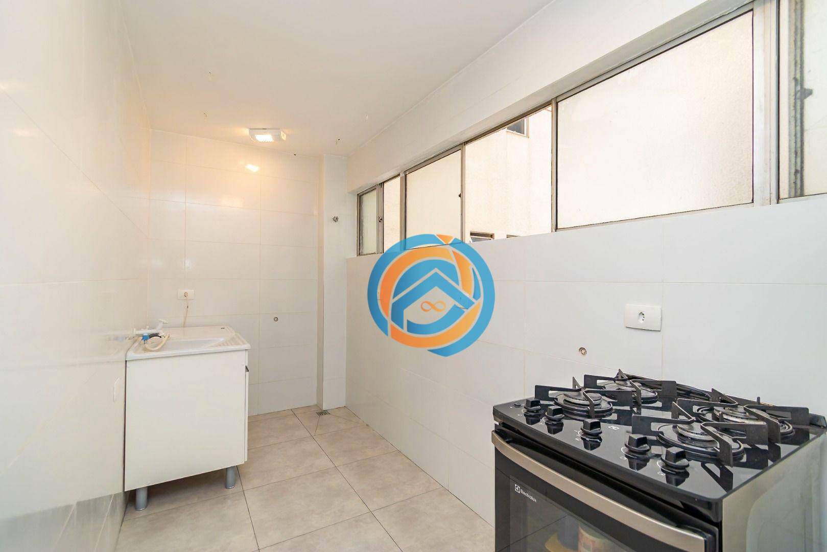 Apartamento à venda com 2 quartos, 56m² - Foto 31