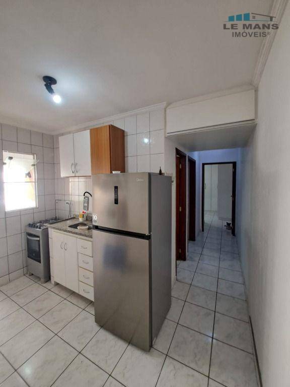 Apartamento para alugar com 2 quartos, 64m² - Foto 3