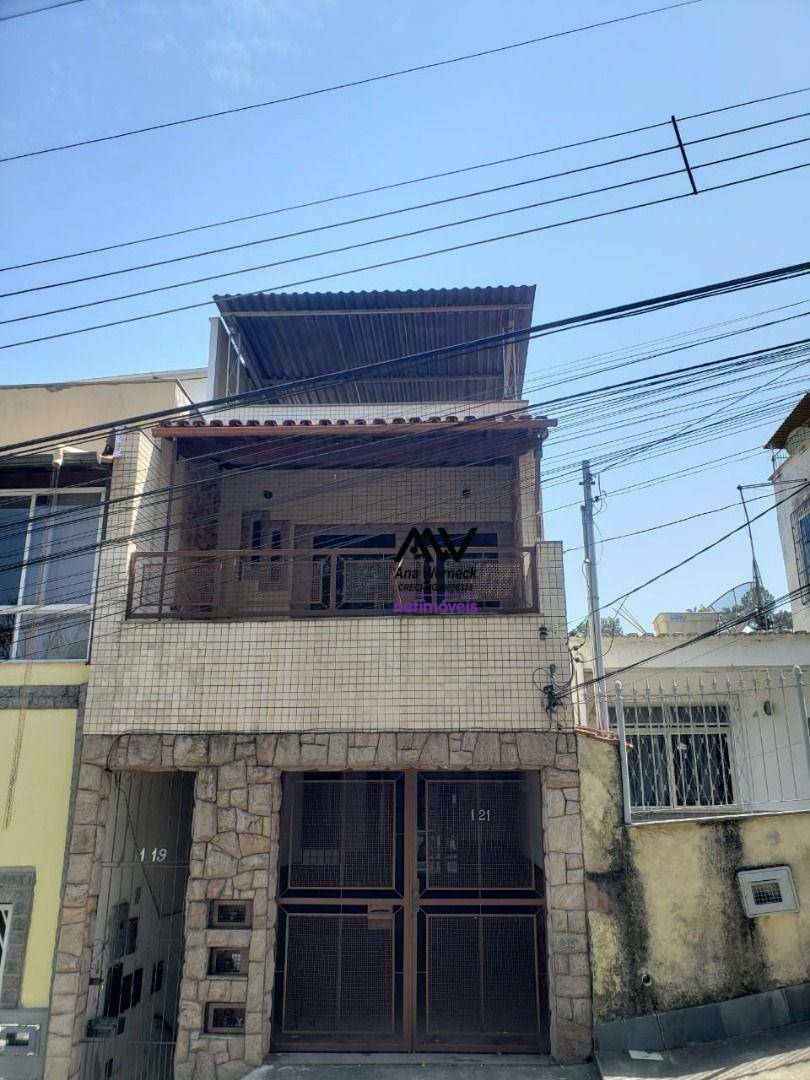 Casa, 4 quartos, 240 m² - Foto 1