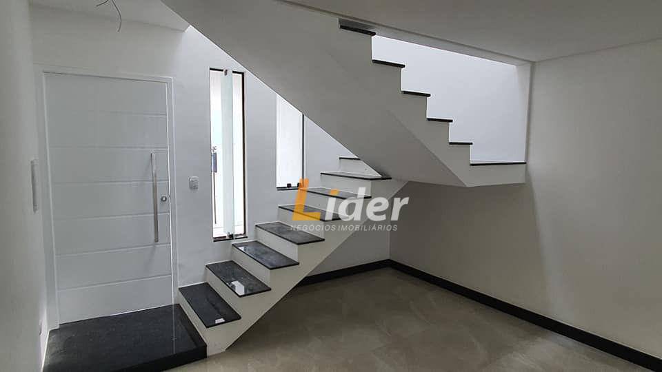 Casa à venda com 3 quartos, 90m² - Foto 18