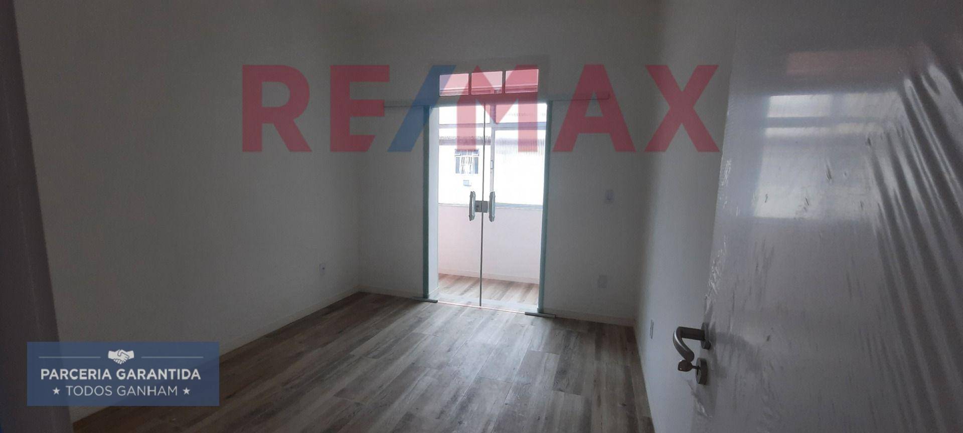 Apartamento à venda com 4 quartos, 110m² - Foto 2