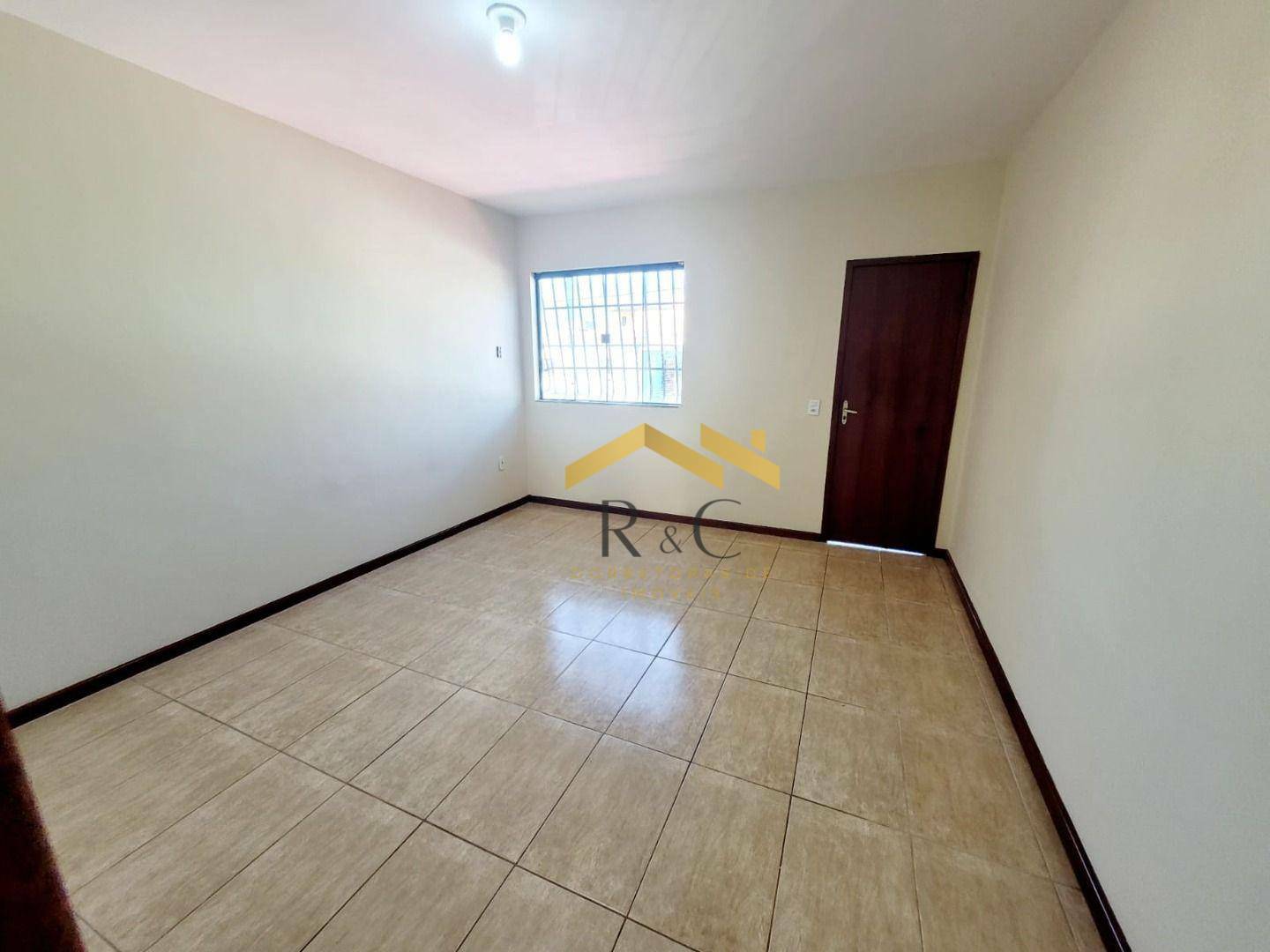 Casa à venda com 3 quartos, 110m² - Foto 18