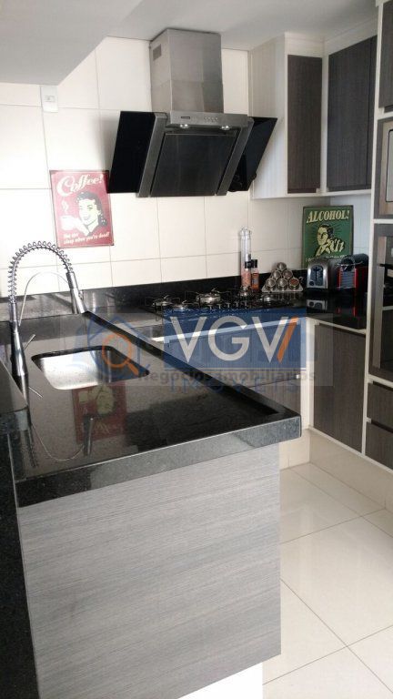 Apartamento à venda com 2 quartos, 86m² - Foto 1