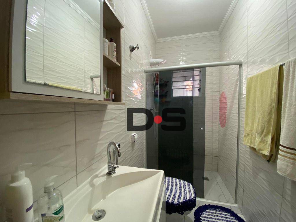 Casa à venda com 3 quartos, 120m² - Foto 9