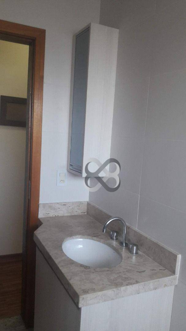 Casa à venda com 3 quartos, 300M2 - Foto 7