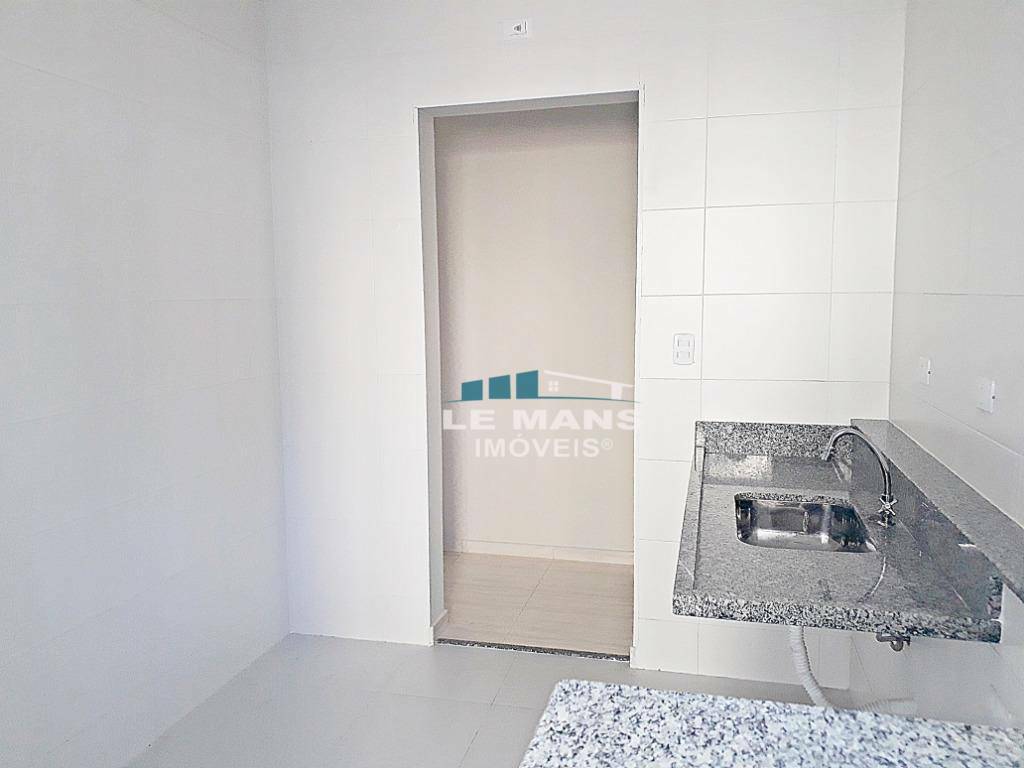 Apartamento à venda com 3 quartos, 70m² - Foto 11