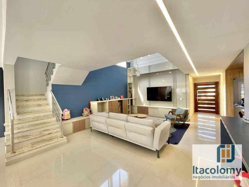 Casa de Condomínio à venda com 4 quartos, 358m² - Foto 3