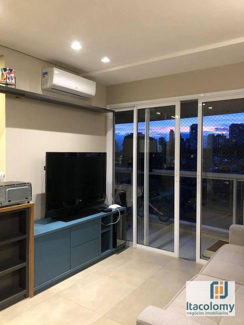 Apartamento à venda com 2 quartos, 70m² - Foto 12