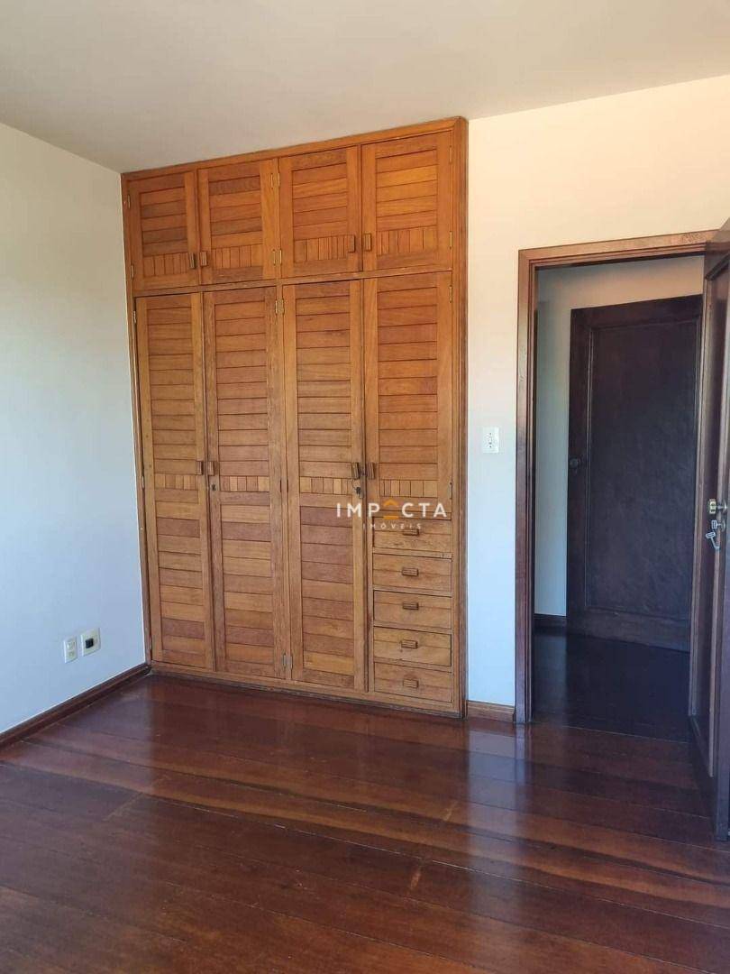 Apartamento à venda com 3 quartos, 180m² - Foto 25