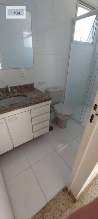 Apartamento à venda com 3 quartos, 70m² - Foto 11