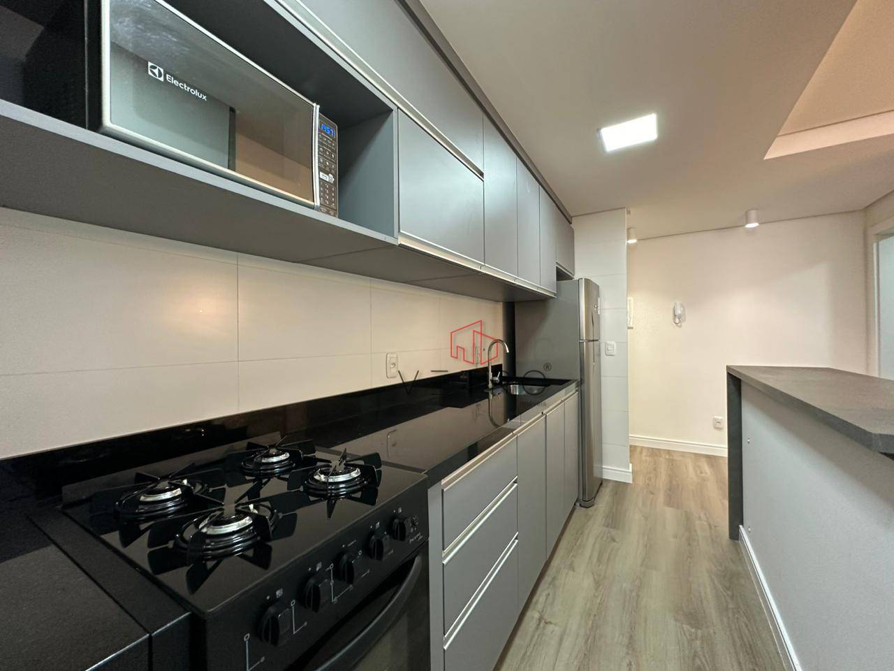 Apartamento à venda com 2 quartos, 75m² - Foto 8