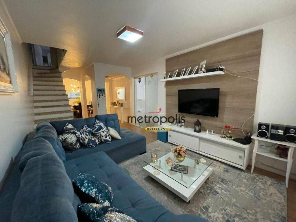 Sobrado à venda com 3 quartos, 250m² - Foto 1