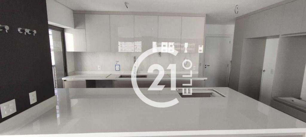 Apartamento para alugar com 2 quartos, 142m² - Foto 4