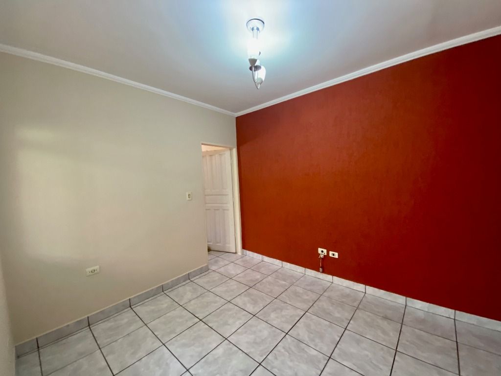 Casa à venda com 2 quartos, 156m² - Foto 3