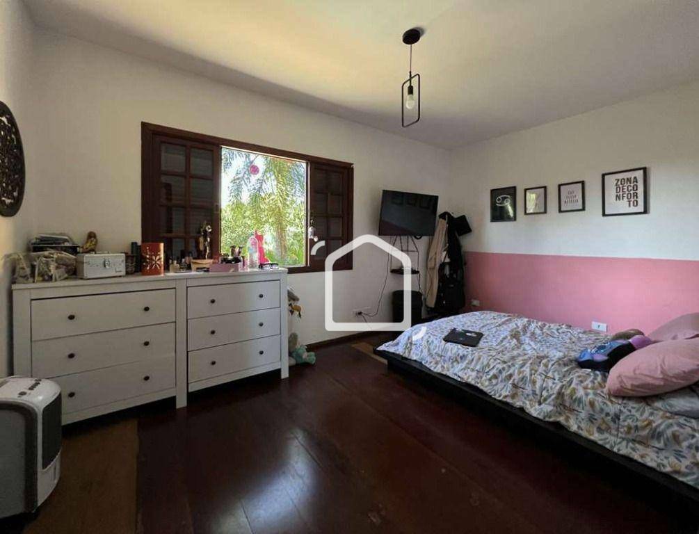 Casa de Condomínio à venda com 4 quartos, 350m² - Foto 28