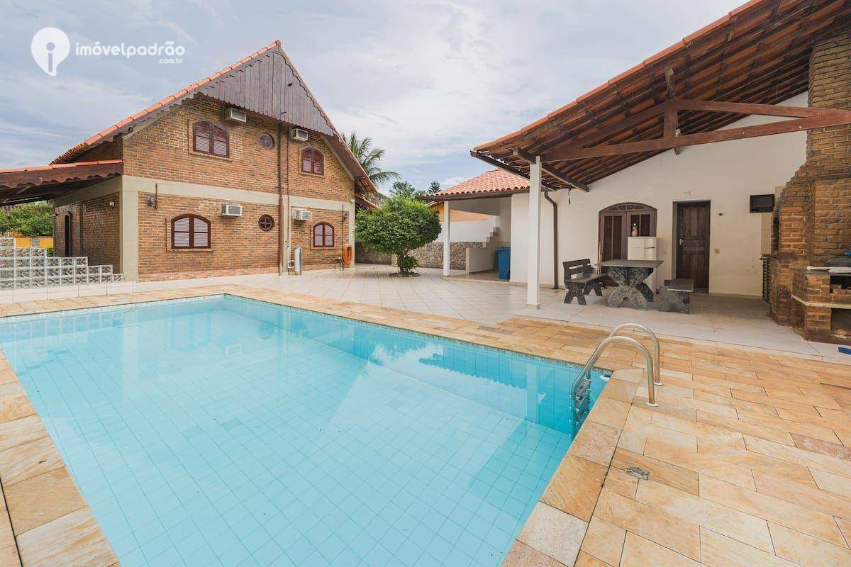 Casa de Condomínio à venda com 5 quartos, 450m² - Foto 1