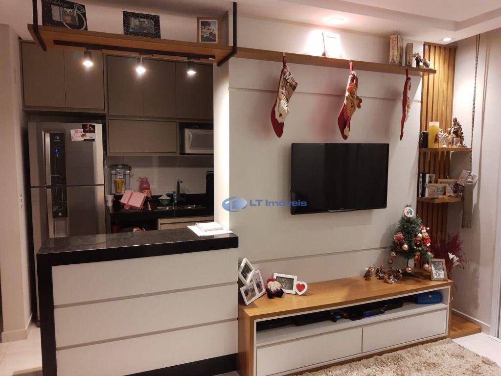 Apartamento à venda com 2 quartos, 65m² - Foto 2