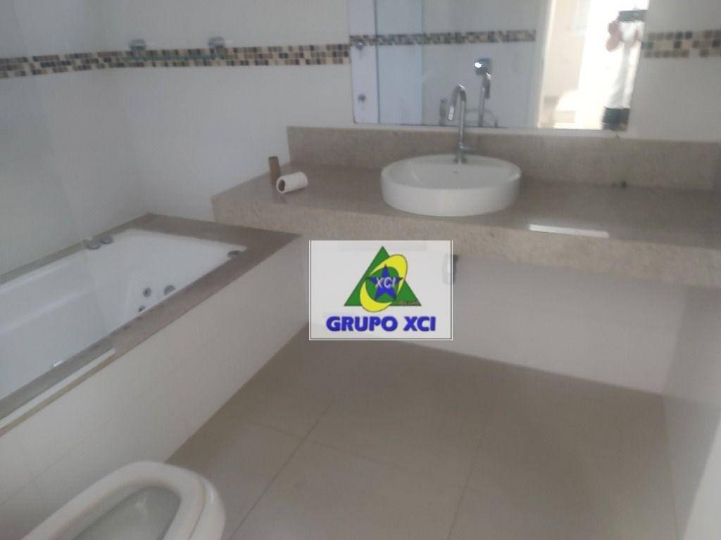 Casa para alugar com 4 quartos, 459m² - Foto 23