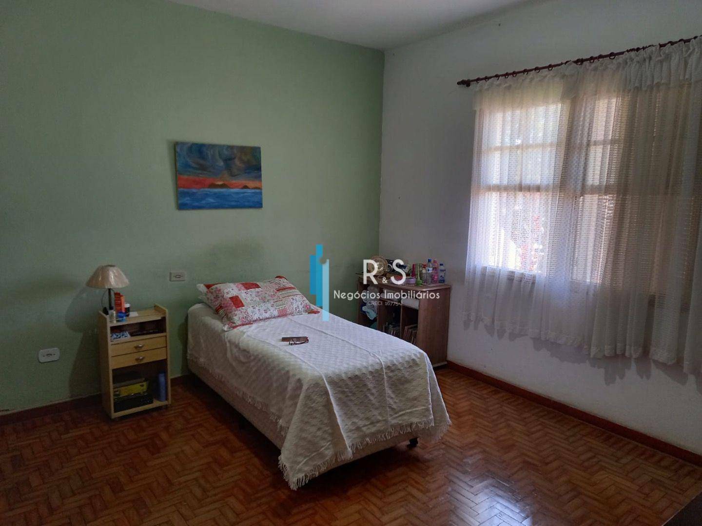 Casa à venda com 2 quartos, 201m² - Foto 2