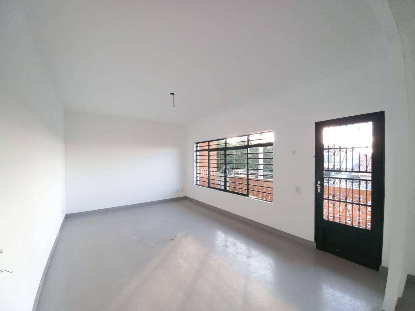 Casa à venda e aluguel com 3 quartos, 227m² - Foto 11