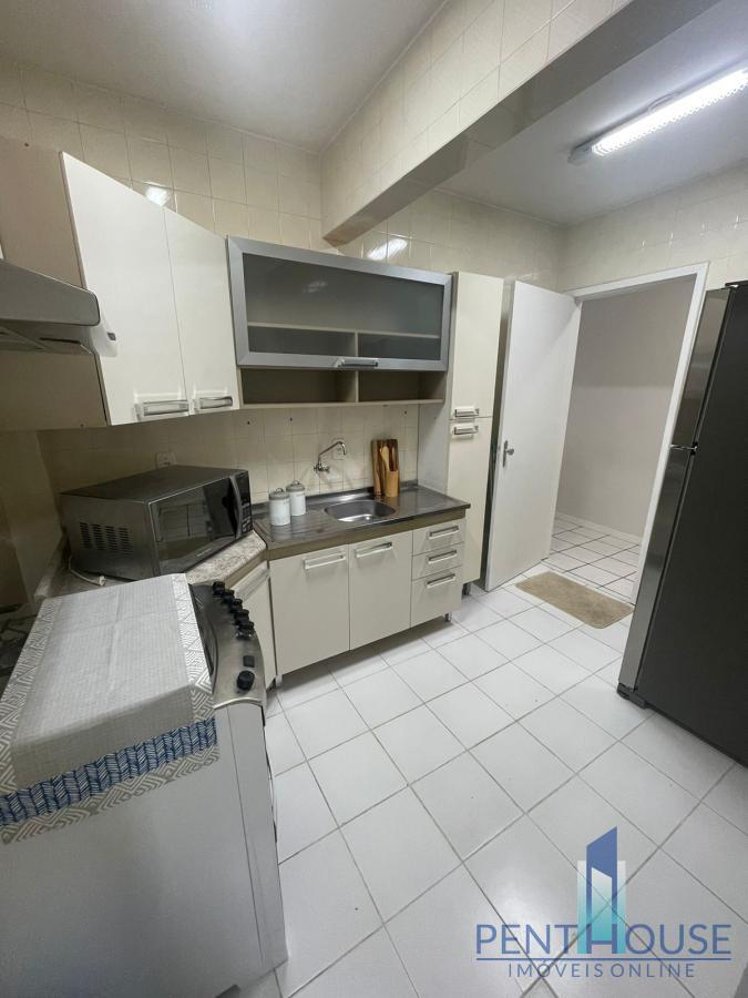 Apartamento à venda com 2 quartos, 72m² - Foto 13