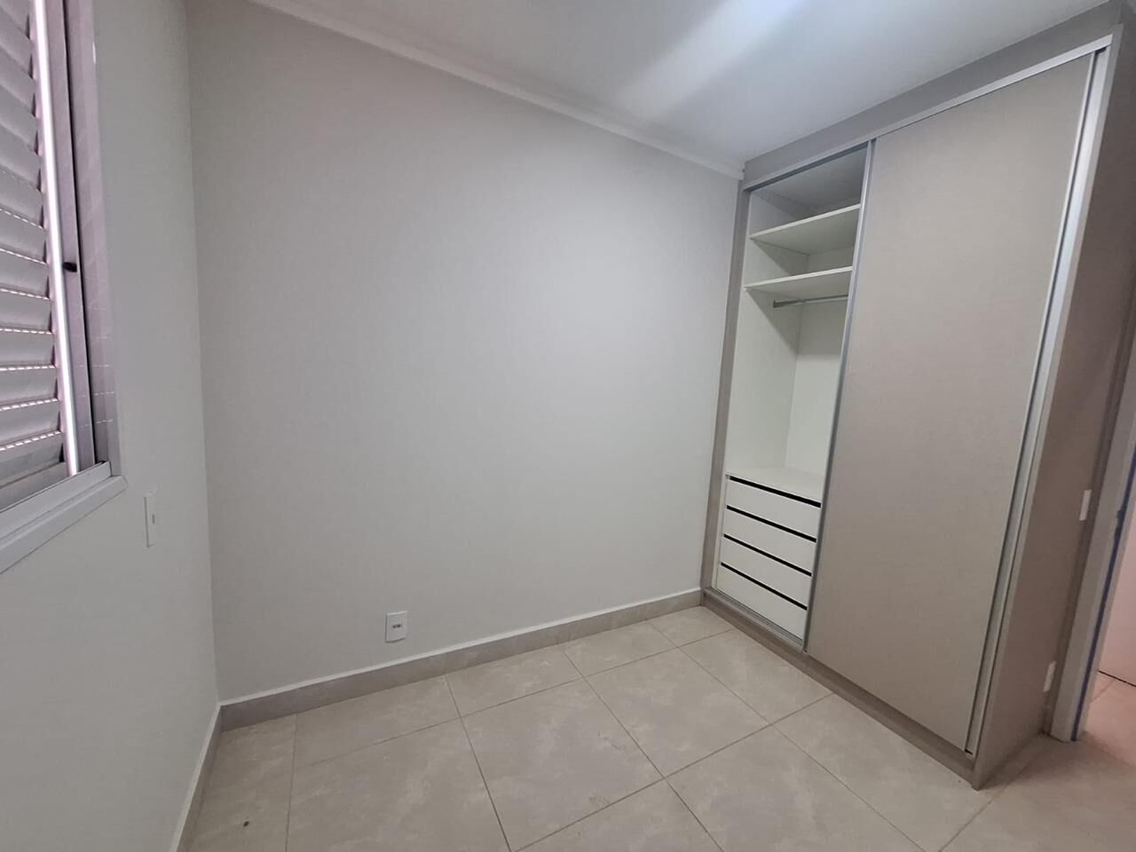 Apartamento para alugar com 3 quartos, 72m² - Foto 8