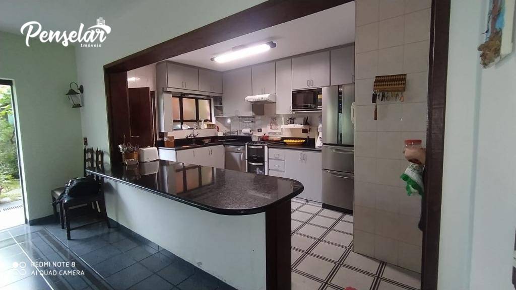 Casa à venda com 4 quartos, 320m² - Foto 16