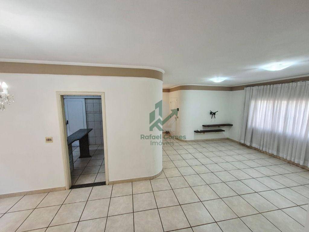 Casa, 3 quartos, 250 m² - Foto 3