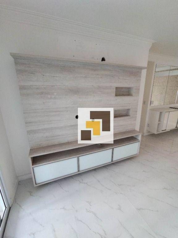 Apartamento à venda com 3 quartos, 77m² - Foto 2