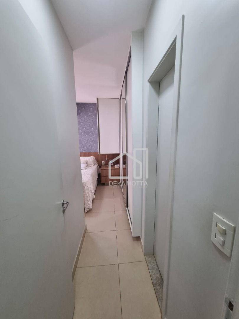 Apartamento à venda com 2 quartos, 77m² - Foto 6