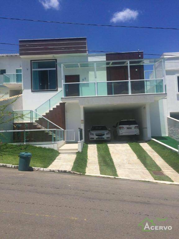 Casa de Condomínio à venda com 3 quartos, 216m² - Foto 1