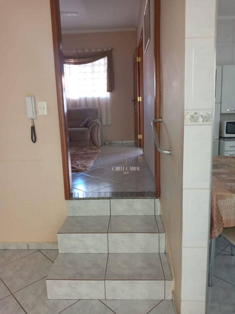 Casa à venda com 3 quartos, 237m² - Foto 16