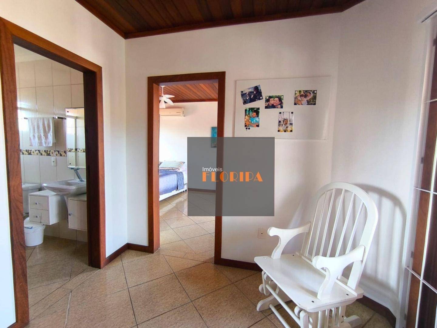 Casa à venda com 4 quartos, 200m² - Foto 20
