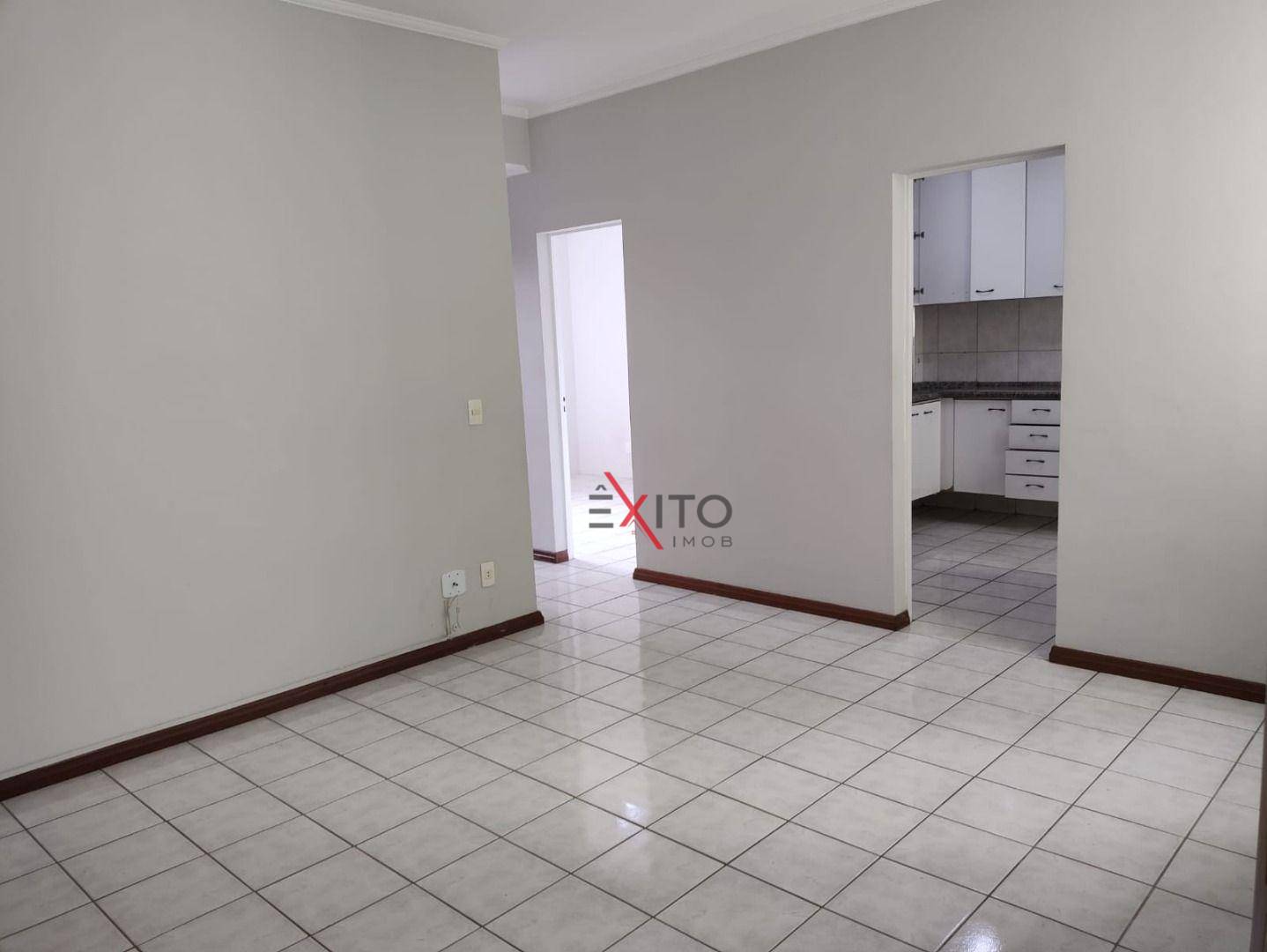 Apartamento à venda com 2 quartos, 58m² - Foto 3