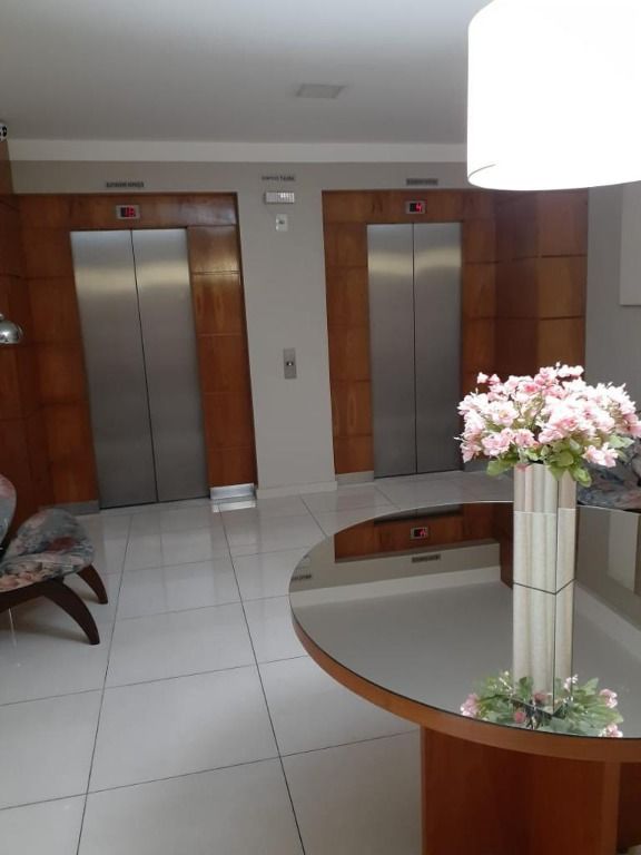 Apartamento à venda com 1 quarto, 44m² - Foto 19