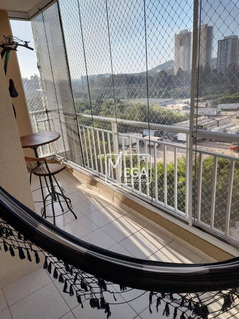 Apartamento à venda com 3 quartos, 80m² - Foto 4