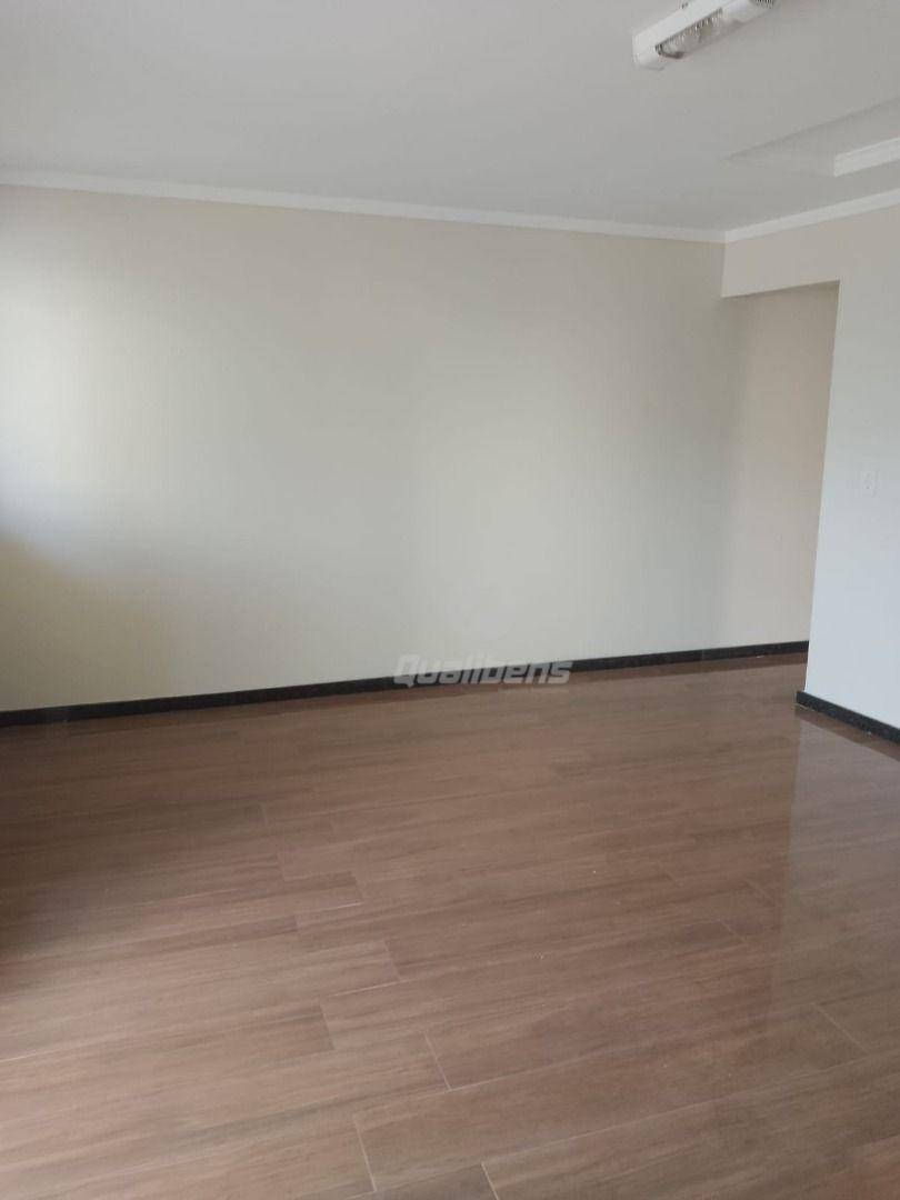 Casa para alugar com 2 quartos, 115m² - Foto 5