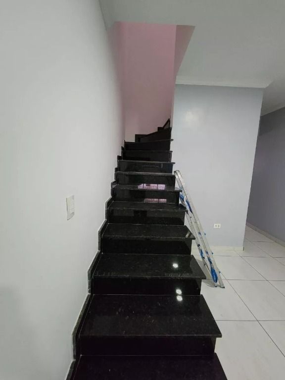 Sobrado à venda com 2 quartos, 69m² - Foto 7