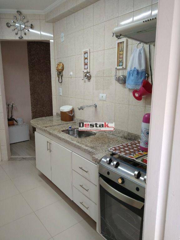 Apartamento à venda com 2 quartos, 70m² - Foto 6