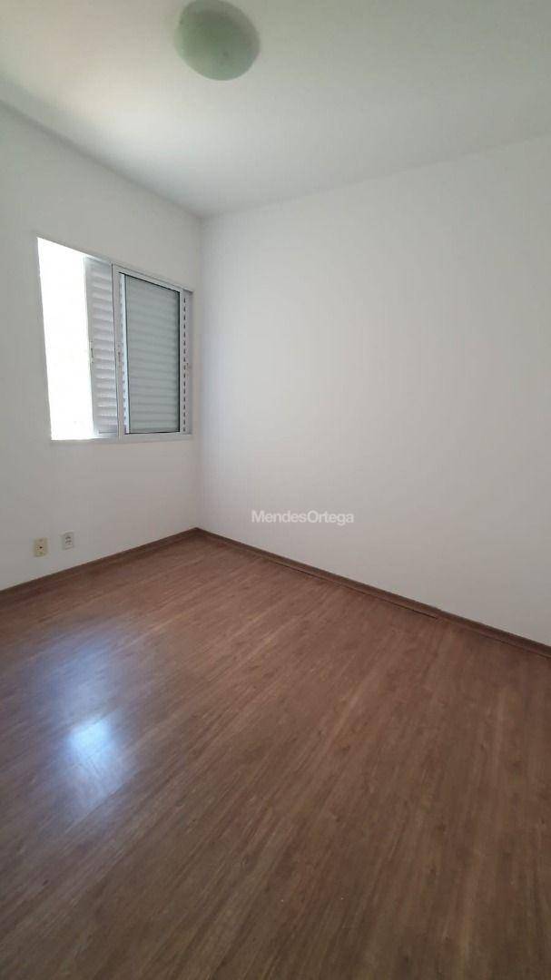 Apartamento para alugar com 3 quartos, 74m² - Foto 7