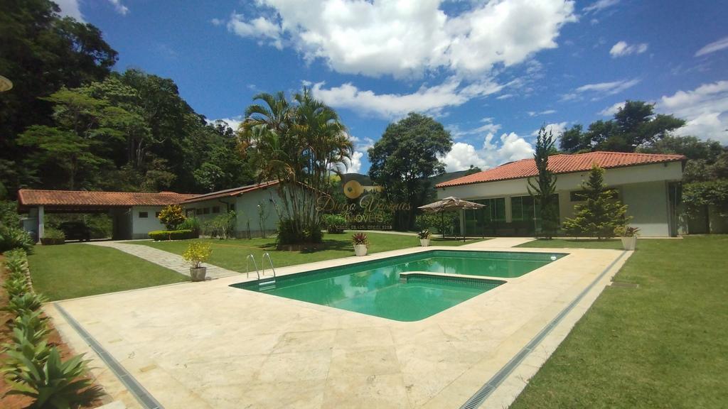 Fazenda à venda com 4 quartos, 21000m² - Foto 1