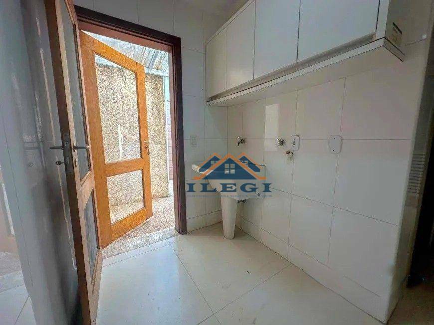 Casa de Condomínio à venda com 4 quartos, 450m² - Foto 26