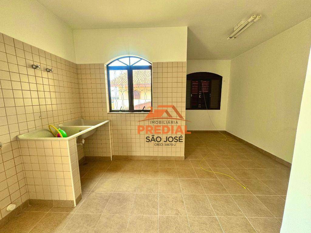 Sobrado à venda com 3 quartos, 400m² - Foto 36