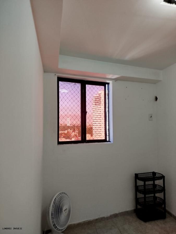 Apartamento para alugar com 3 quartos, 75m² - Foto 4