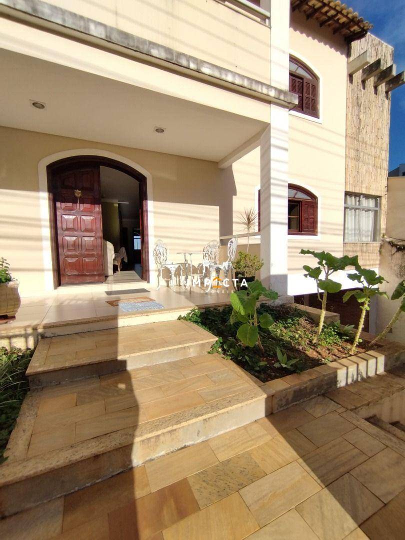 Casa, 5 quartos, 498 m² - Foto 1