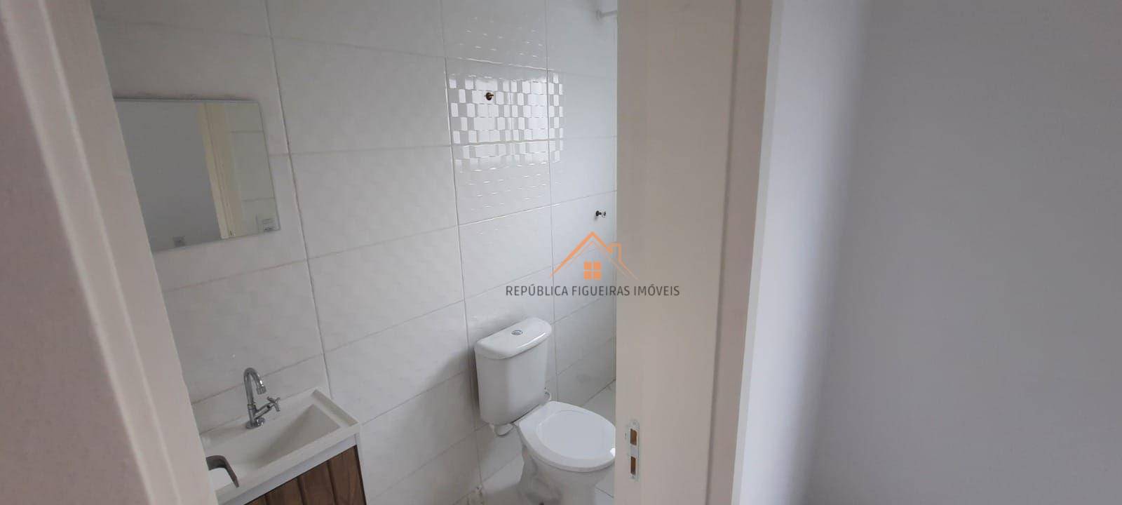 Casa à venda com 3 quartos, 100M2 - Foto 5