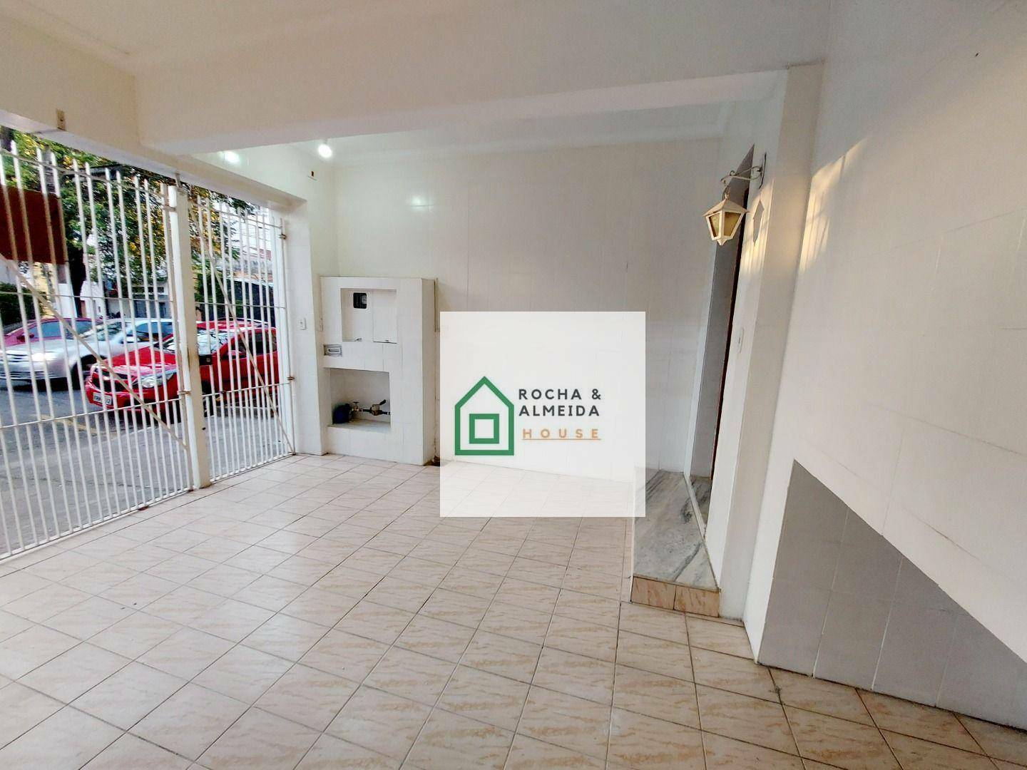 Casa para alugar com 4 quartos, 160m² - Foto 9