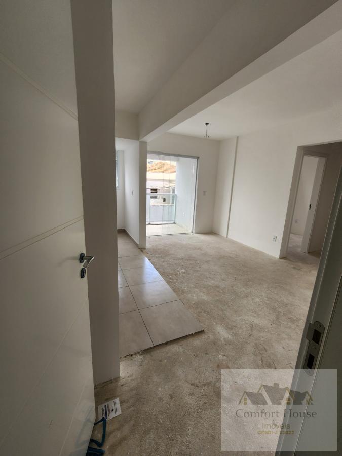 Apartamento à venda com 2 quartos, 58m² - Foto 3