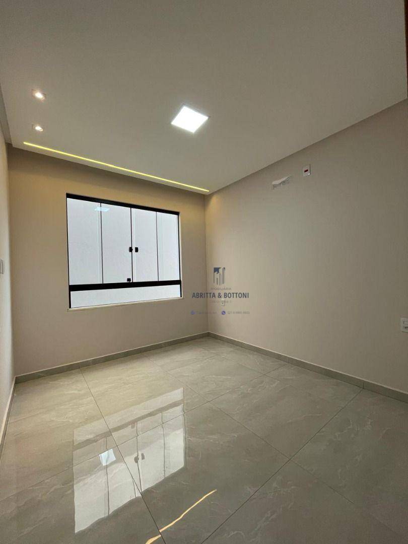 Casa à venda com 2 quartos, 80m² - Foto 11