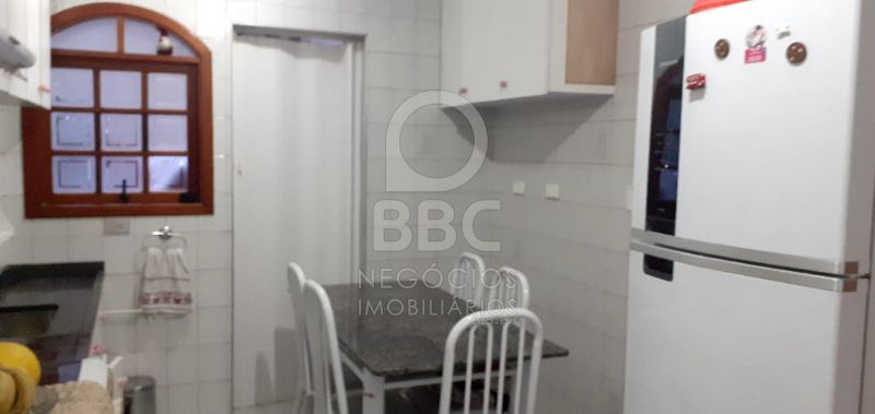 Apartamento à venda com 4 quartos, 230m² - Foto 4